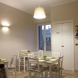 https://home-syrakos-bb.sicilyhotelsitaly.net